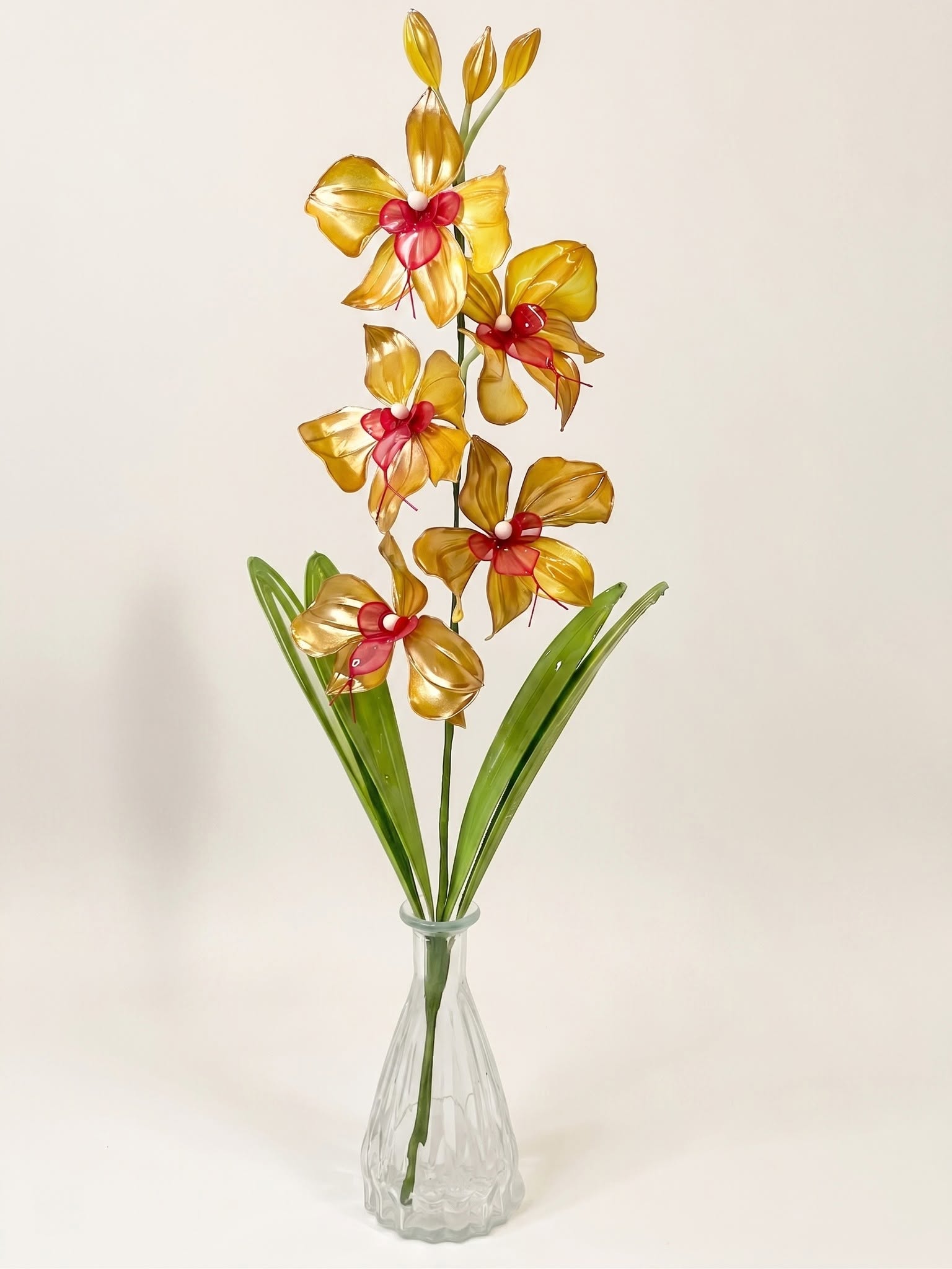 金色與透亮蝴蝶蘭水晶花手作課程作品
